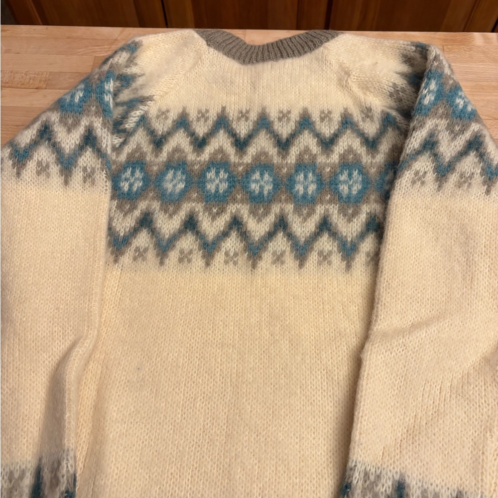 Women’s Norwegian Wool Sweater
